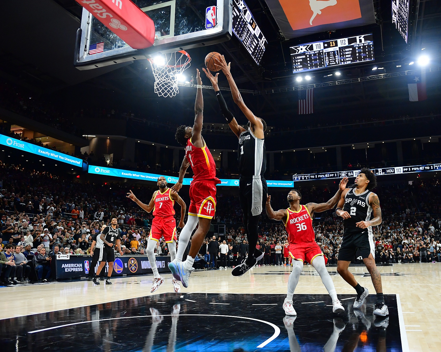 阿门最后5秒制胜封盖高出23+厘米对手NBA近25年来首人